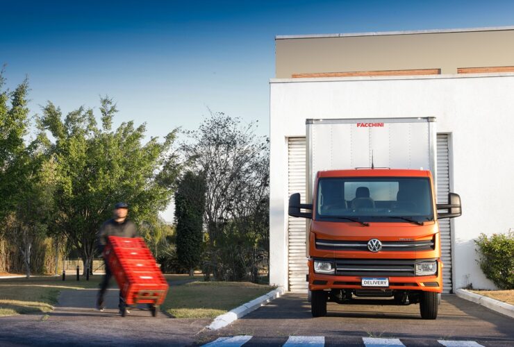 VW Delivery 11.180 desponta na liderança de vendas de caminhões