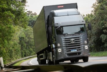 Novo Volkswagen Constellation 20.480 4x2