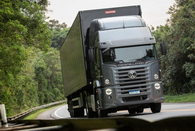 Novo Volkswagen Constellation 20.480 4x2