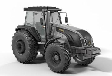 Valtra celebra 65 anos no Brasil com edição limitada do consagrado trator BM