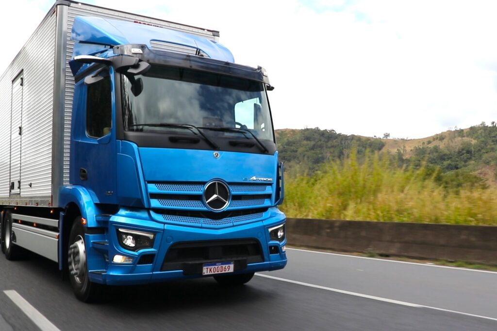 Autonomia elétrica recorde: eActros 400 surpreende em novo teste