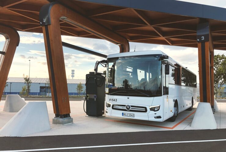 Daimler Buses: a visão da recarga pública de ônibus elétricos