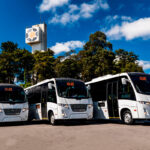 A Volare, um braço da Marcopolo, celebrou a Exportação Volare Access Urbano Curaçao mobilidade sustentável, marcando a renovação da frota de micro-ônibus na ilha caribenha. O que torna essa transação tão significativa para o futuro do transporte público?