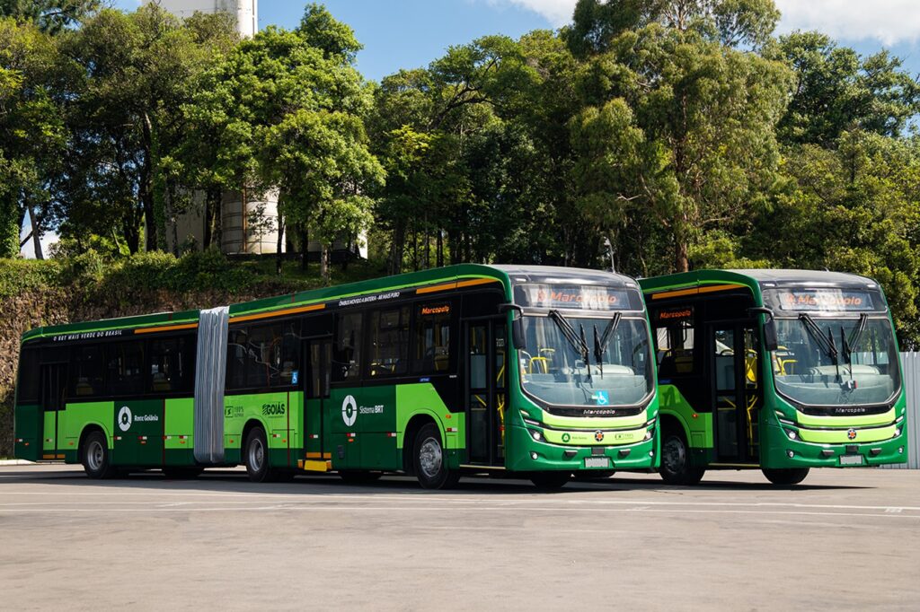 Marcopolo Attivi Express biarticulado