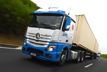 Ever Express adquire 11 caminhões Actros da Mercedes-Benz para transporte e logística ao comércio exterior