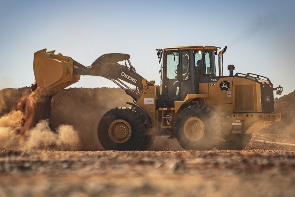 John Deere amplia rede de Construção no Brasil com a chegada de dois novos distribuidore