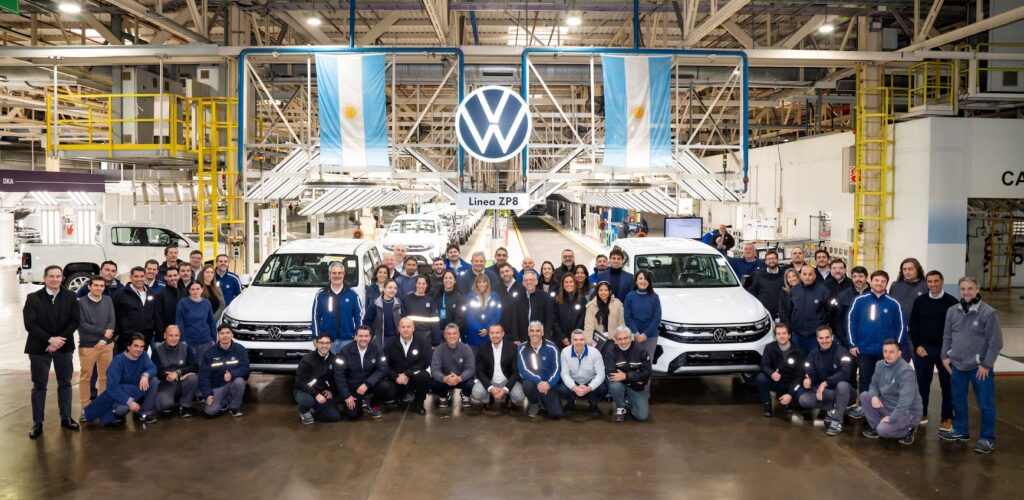 Volkswagen celebra a produção de 800.000 unidades da Amarok