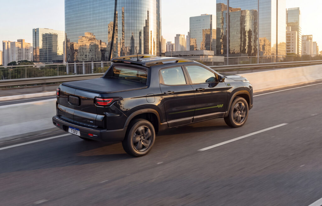 Fiat Toro Volcano MHEV 50 anos 2027