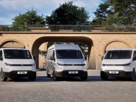Ford revela as três versões da Transit City elétrica para o Brasil