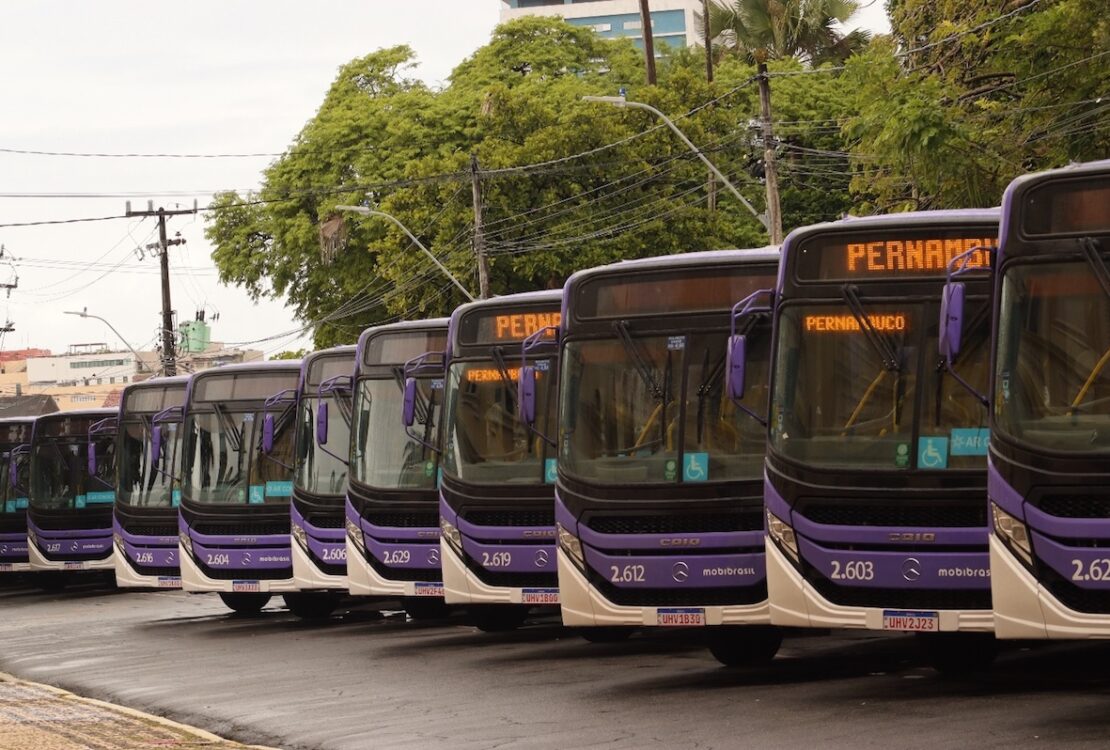 Mercedes-Benz OF 1726 L chega a 115 unidades na frota da MobiBrasil