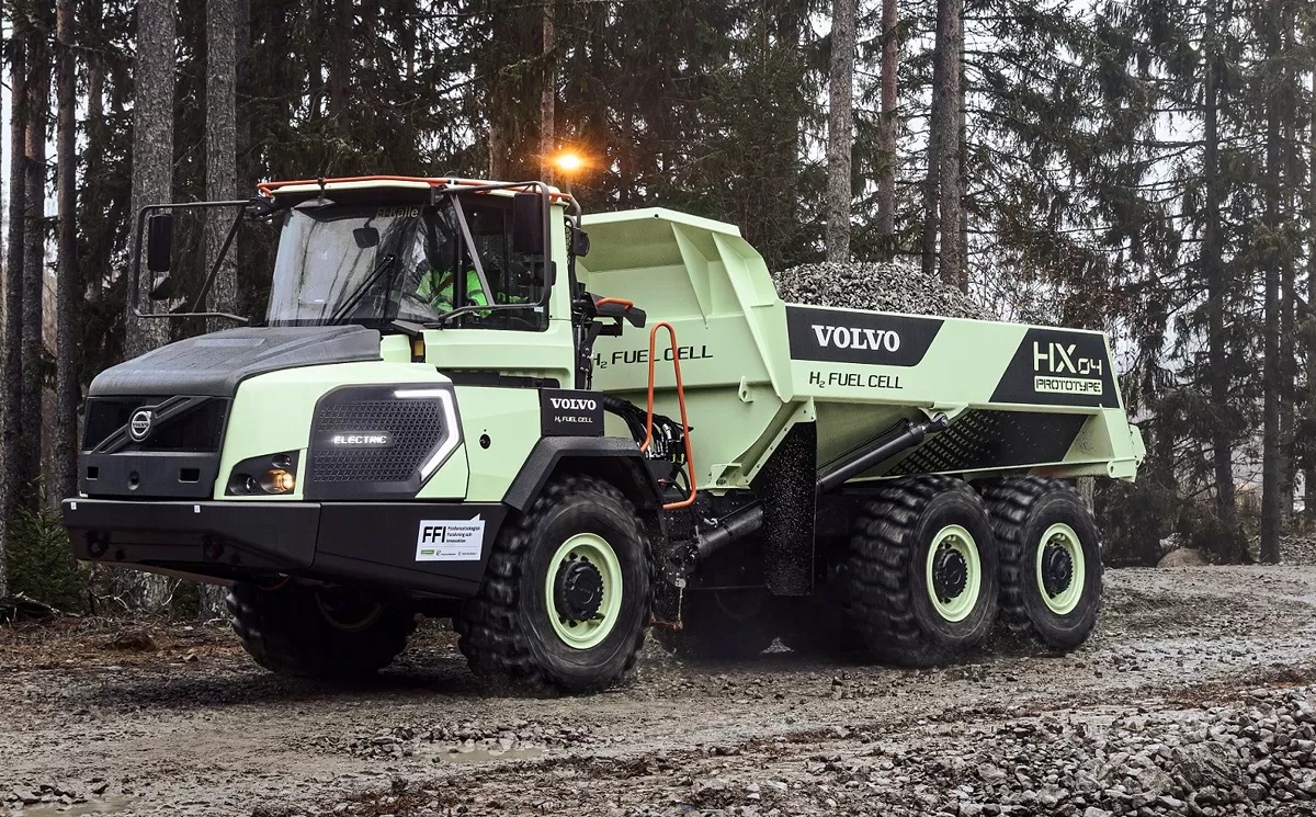 Caminhão articulado da Volvo CE A60H, A60, o maior caminhão articulado da  Volvo Construction Equipment, projetado para transporte pesado em operações  off-road severas, incluindo pedreiras,, By Grupo Tracbel